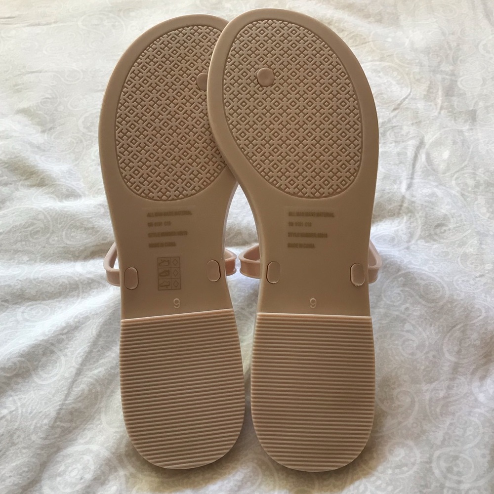 Tory Burch Women’s Nude Blossom Jelly Thong Sandals - Picture 4 of 6